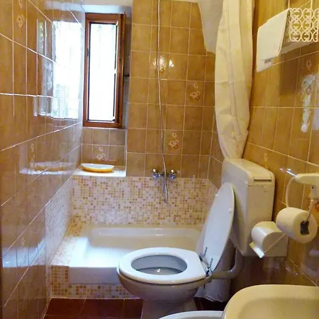 Çiftlik konaklama Un Posto Al Sole *