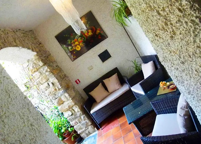 Lantgård Un Posto Al Sole Diano San Pietro