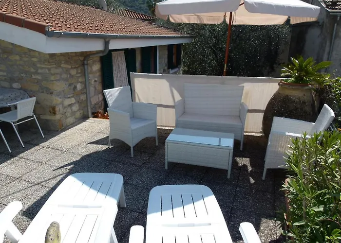 Lantgård Un Posto Al Sole Diano San Pietro